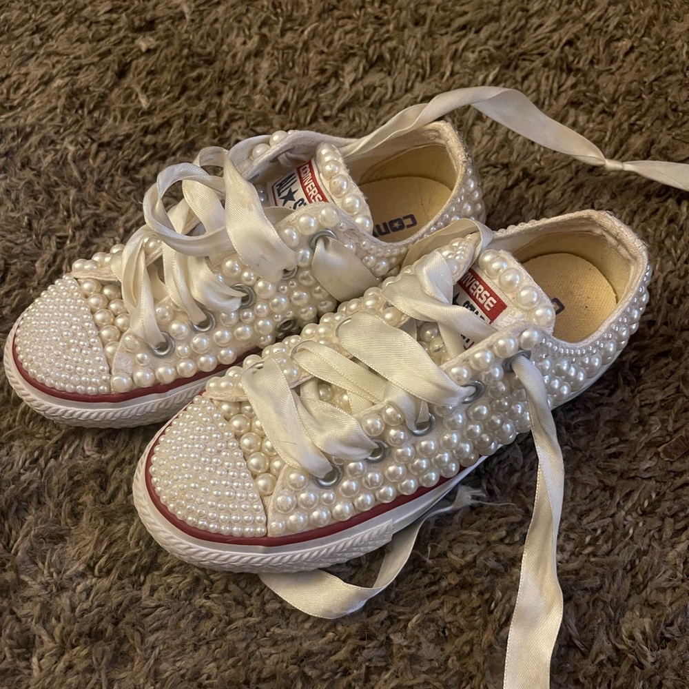 Customized pearl girls converse Chuck Taylors